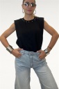 maglia smanicata con borchie boss
